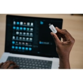 VERBATIM Plectra USB-C Flash Drive White 512GB