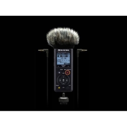 OM SYSTEM LS-P5 Videographer Kit